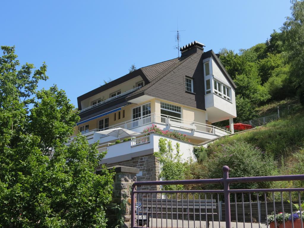 Ferienwohnung Berens Cochem Szoba fotó